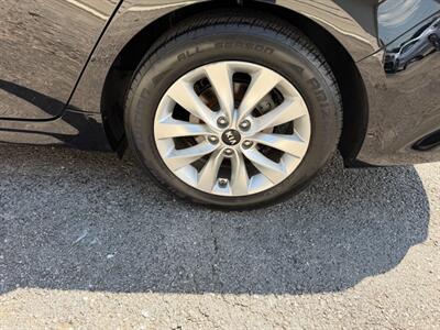 2017 Kia Optima LX   - Photo 15 - Nashville, TN 37210