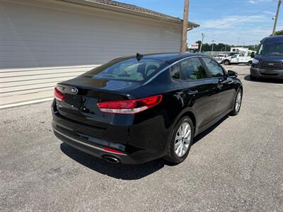 2017 Kia Optima LX   - Photo 11 - Nashville, TN 37210