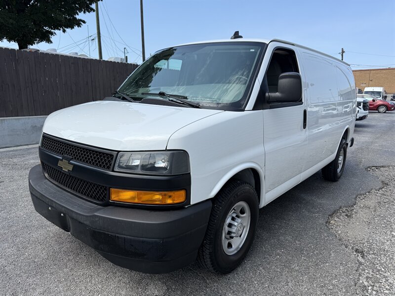 2018 Chevrolet Express 2500 Van photo 15