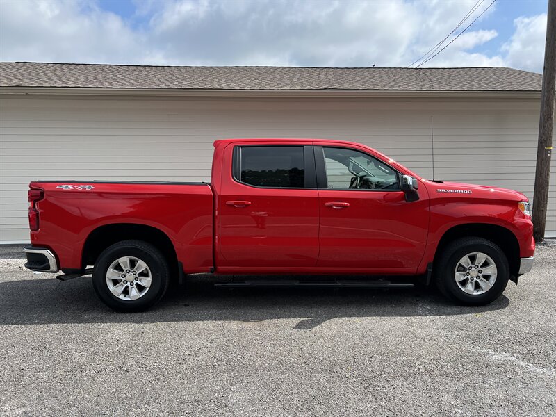 2022 Chevrolet Silverado 1500 LT - Photo 1 - Nashville, TN 37210