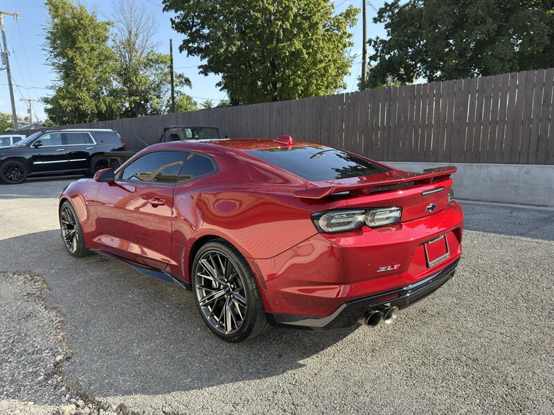2021 Chevrolet Camaro ZL1 Coupe photo 5