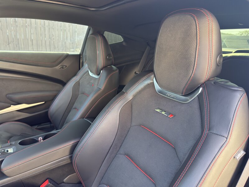 2021 Chevrolet Camaro ZL1 Coupe photo 17