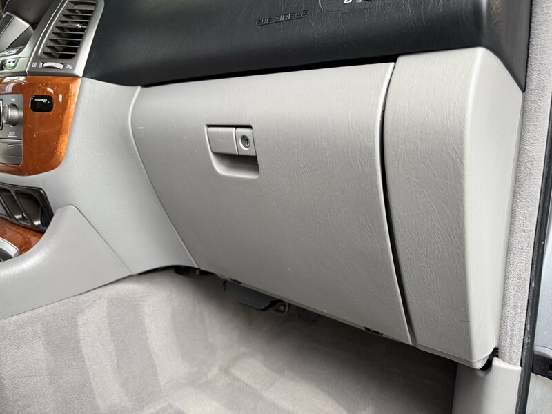 2005 Lexus LX 470 - Photo 61 - Nashville, TN 37210