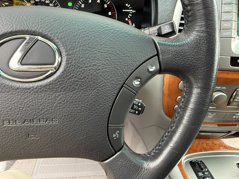 2005 Lexus LX 470 - Photo 51 - Nashville, TN 37210