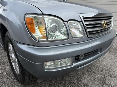 2005 Lexus LX 470 - Photo 22 - Nashville, TN 37210