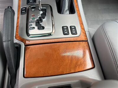 2005 Lexus LX 470 - Photo 49 - Nashville, TN 37210