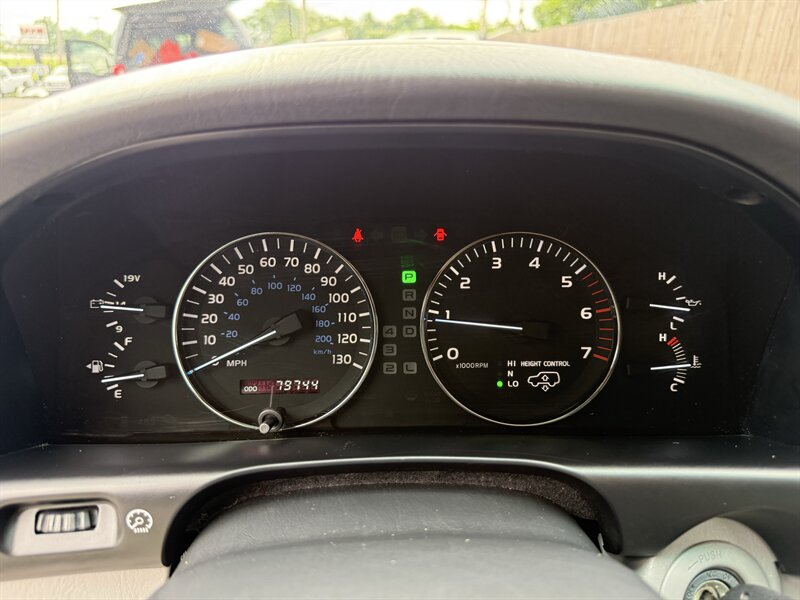 2005 Lexus LX 470 - Photo 4 - Nashville, TN 37210