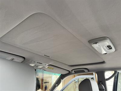 2005 Lexus LX 470 - Photo 72 - Nashville, TN 37210