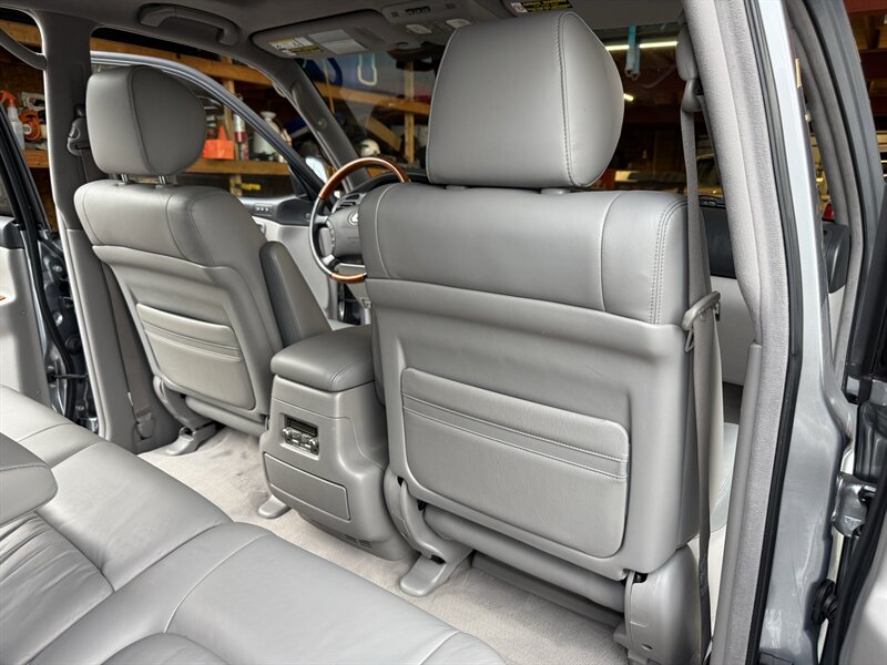 2005 Lexus LX 470 - Photo 71 - Nashville, TN 37210