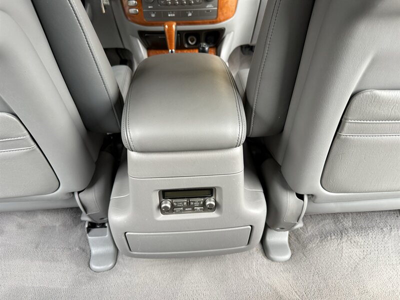 2005 Lexus LX 470 - Photo 74 - Nashville, TN 37210