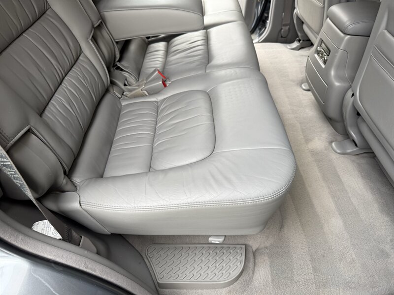 2005 Lexus LX 470 - Photo 70 - Nashville, TN 37210
