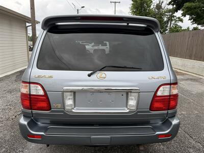 2005 Lexus LX 470 - Photo 26 - Nashville, TN 37210