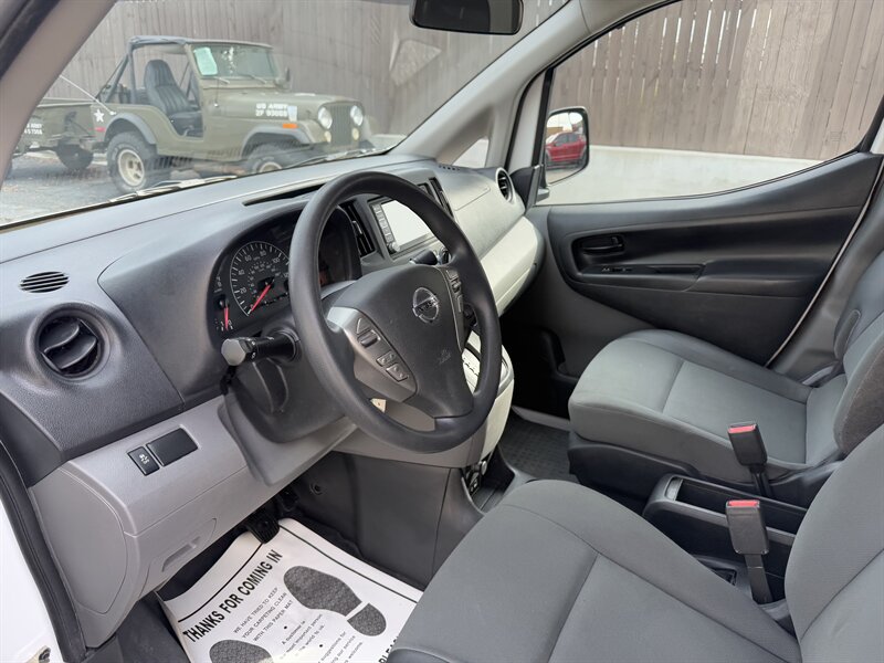 2021 Nissan NV200 S photo 8