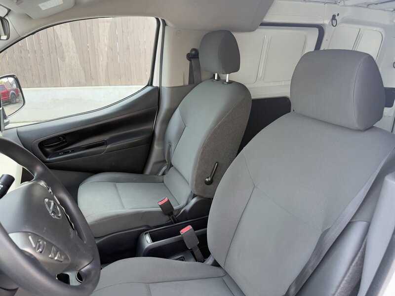 2021 Nissan NV200 S photo 7