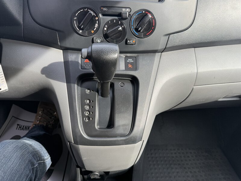 2021 Nissan NV200 S photo 5