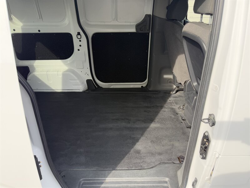 2021 Nissan NV200 S photo 13