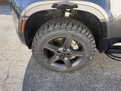 2022 Land Rover Defender 90 X-Dynamic SE   - Photo 13 - Nashville, TN 37210