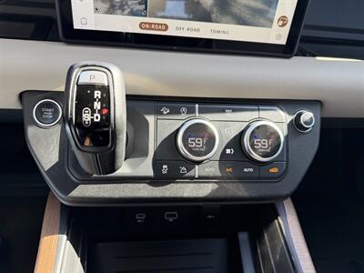 2022 Land Rover Defender 90 X-Dynamic SE   - Photo 37 - Nashville, TN 37210
