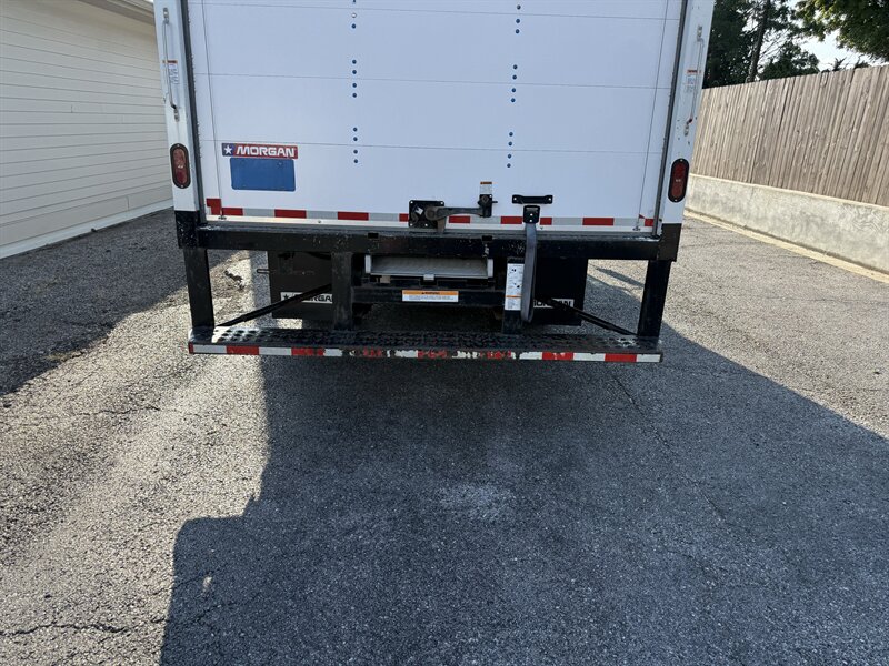 2024 Isuzu NPR HD - Photo 30 - Nashville, TN 37210