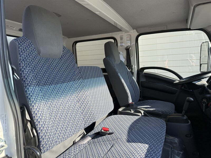 2024 Isuzu NPR HD - Photo 13 - Nashville, TN 37210