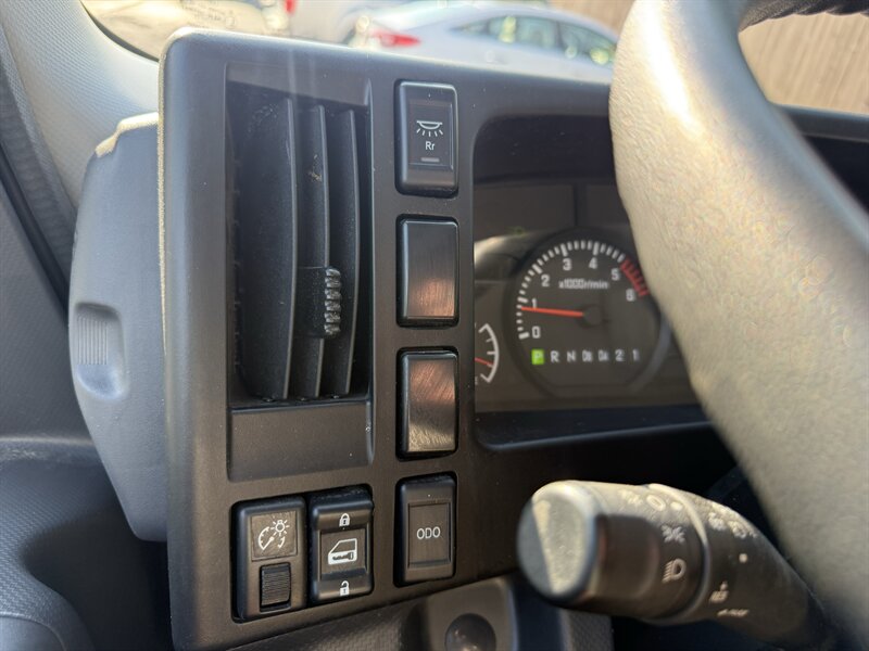 2024 Isuzu NPR HD - Photo 19 - Nashville, TN 37210