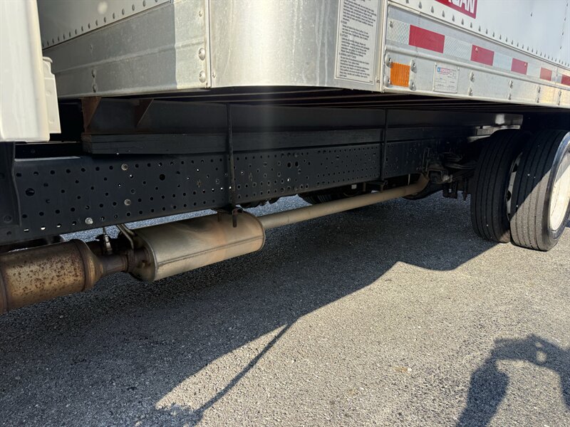 2024 Isuzu NPR HD - Photo 27 - Nashville, TN 37210