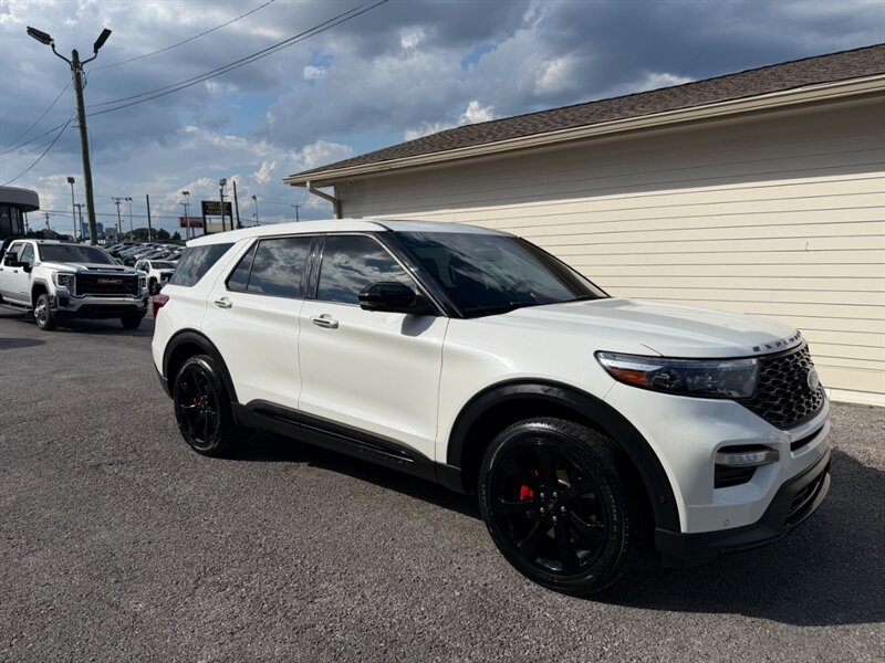 2021 Ford Explorer ST - Photo 2 - Nashville, TN 37210