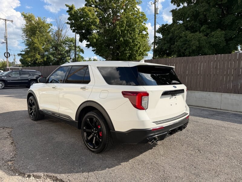2021 Ford Explorer ST - Photo 9 - Nashville, TN 37210