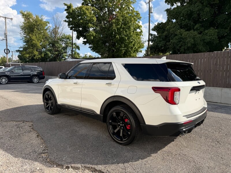 2021 Ford Explorer ST - Photo 8 - Nashville, TN 37210