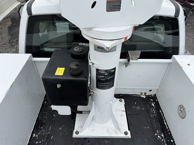 2019 Ford F-450 Super Duty XL ALTEC BUCKET TRUCK - Photo 26 - Nashville, TN 37210