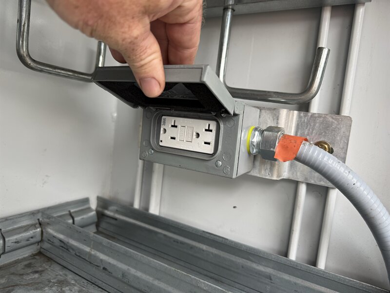 2019 Ford F-450 Super Duty XL ALTEC BUCKET TRUCK - Photo 47 - Nashville, TN 37210