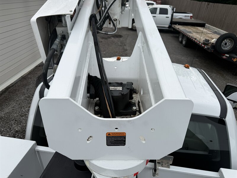 2019 Ford F-450 Super Duty XL ALTEC BUCKET TRUCK - Photo 23 - Nashville, TN 37210