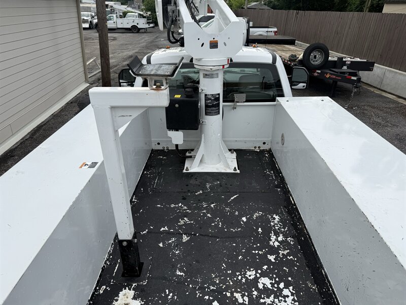 2019 Ford F-450 Super Duty XL ALTEC BUCKET TRUCK - Photo 25 - Nashville, TN 37210
