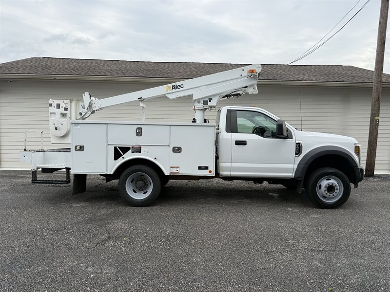 2019 Ford F-450 Super Duty XL  ALTEC BUCKET TRUCK - Photo 1 - Nashville, TN 37210