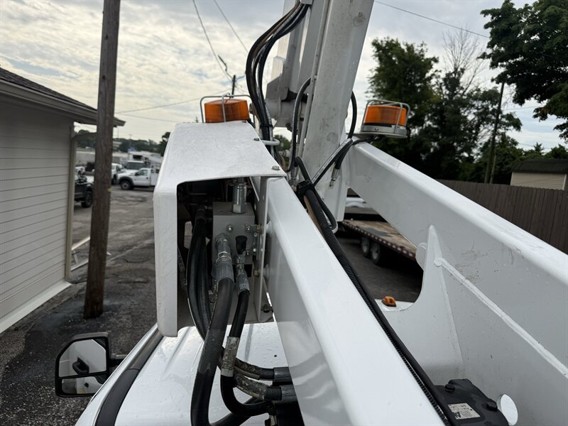 2019 Ford F-450 Super Duty XL ALTEC BUCKET TRUCK - Photo 22 - Nashville, TN 37210