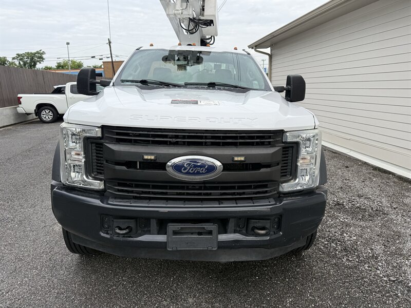 2019 Ford F-450 Super Duty XL ALTEC BUCKET TRUCK - Photo 8 - Nashville, TN 37210