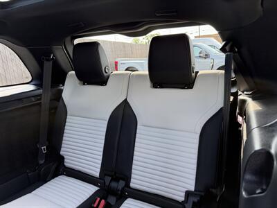 2023 Land Rover Discovery P360 S R-Dynamic   - Photo 31 - Nashville, TN 37210