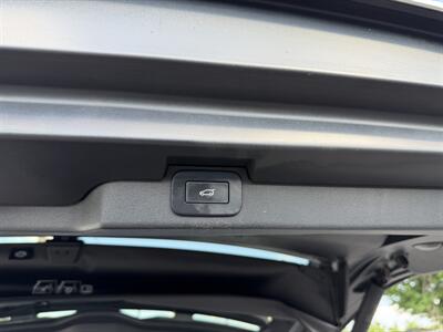 2023 Land Rover Discovery P360 S R-Dynamic   - Photo 34 - Nashville, TN 37210