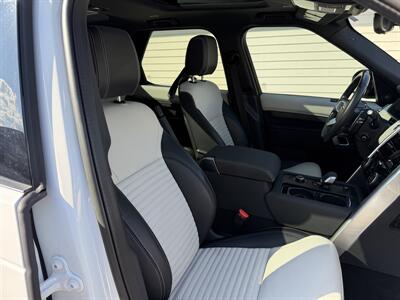 2023 Land Rover Discovery P360 S R-Dynamic   - Photo 37 - Nashville, TN 37210