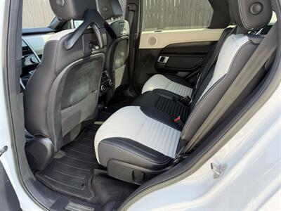 2023 Land Rover Discovery P360 S R-Dynamic   - Photo 26 - Nashville, TN 37210