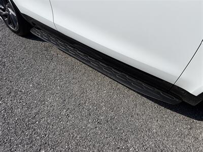 2023 Land Rover Discovery P360 S R-Dynamic   - Photo 12 - Nashville, TN 37210
