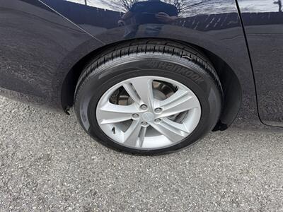 2019 Buick Regal Sportback Preferred   - Photo 10 - Nashville, TN 37210