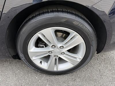 2019 Buick Regal Sportback Preferred   - Photo 13 - Nashville, TN 37210