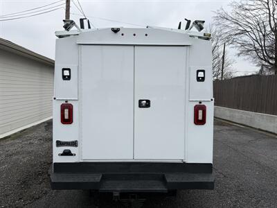 2023 GMC Savana 3500   - Photo 26 - Nashville, TN 37210