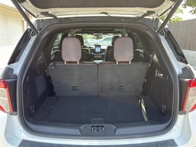 2022 Ford Explorer Platinum   - Photo 24 - Nashville, TN 37210