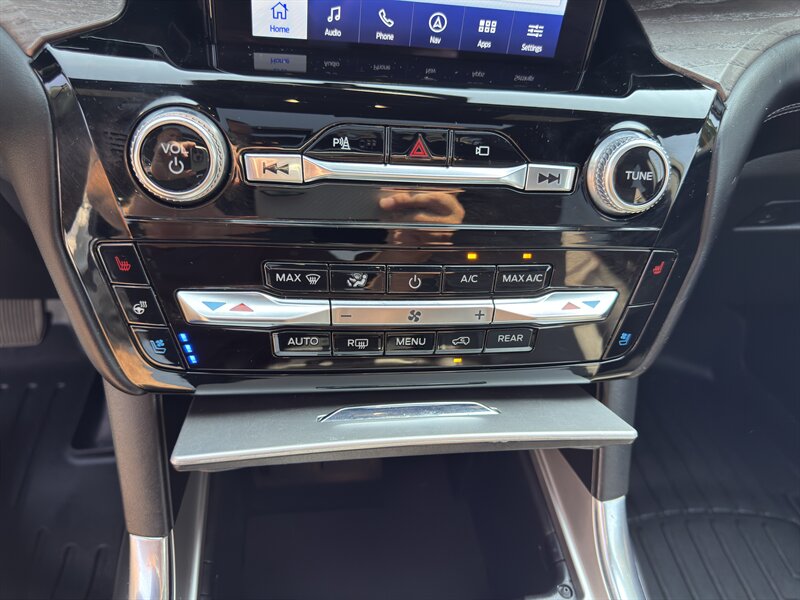 2022 Ford Explorer Platinum photo 33