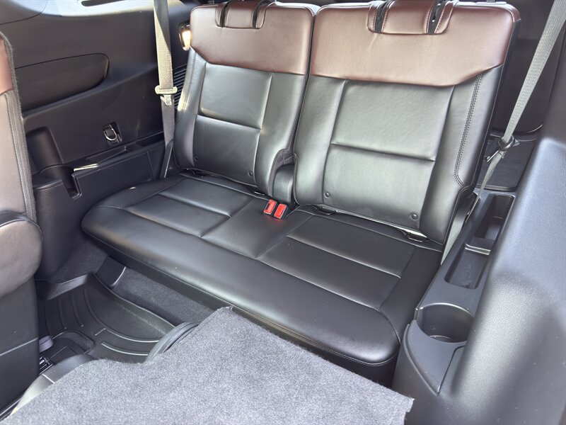 2022 Ford Explorer Platinum photo 20