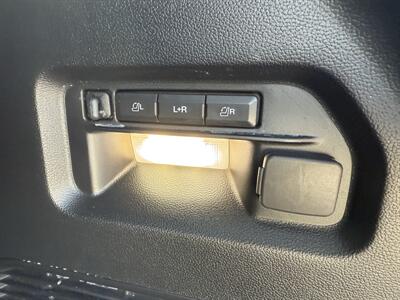 2022 Ford Explorer Platinum   - Photo 25 - Nashville, TN 37210