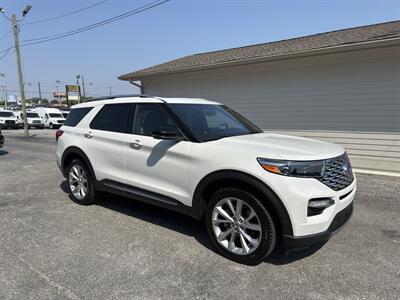 2022 Ford Explorer Platinum   - Photo 2 - Nashville, TN 37210