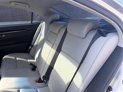 2014 Lexus ES 350   - Photo 21 - Nashville, TN 37210
